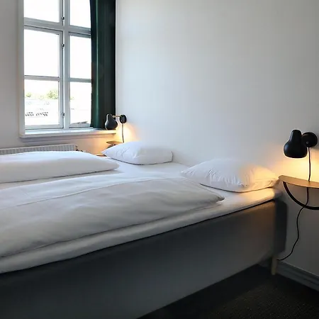 Hotel Steenbergs 3*
