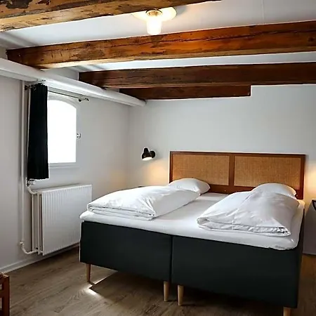 Steenbergs Hotel 3*